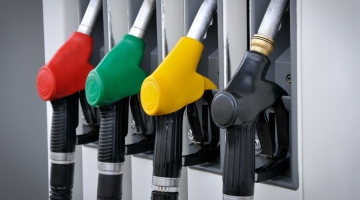 Цените на горивата увеличават интереса към електромобилите