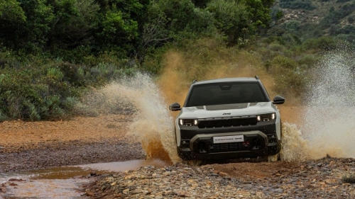 Jeep Compass 4xe вече е електрически