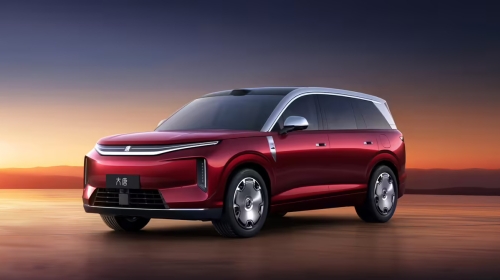 BYD показа новото поколение Tang: 850 км пробег и зареждане за 5 минути