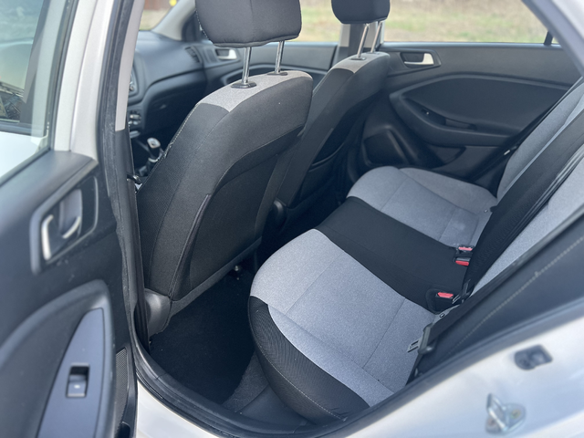 1.1 Crdi Euro6 - автомобили, коли, обяви за нови и употребявани 12