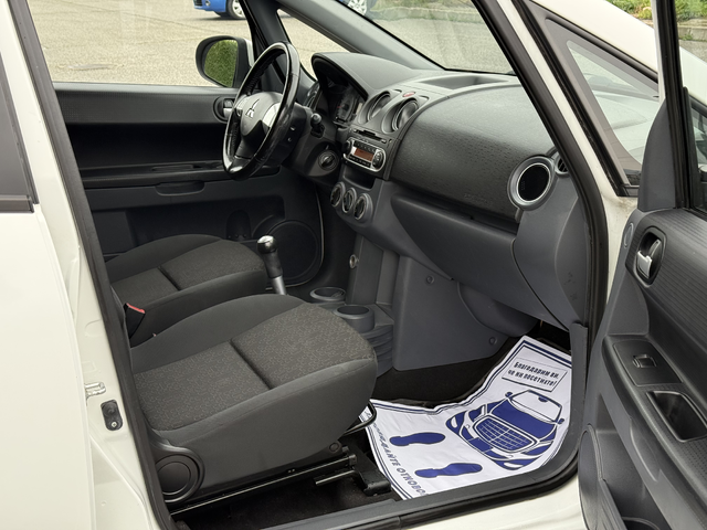 1.1i 75к.с *Климатик* - автомобили, коли, обяви за нови и употребявани 10