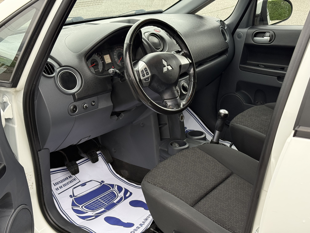 1.1i 75к.с *Климатик* - автомобили, коли, обяви за нови и употребявани 8