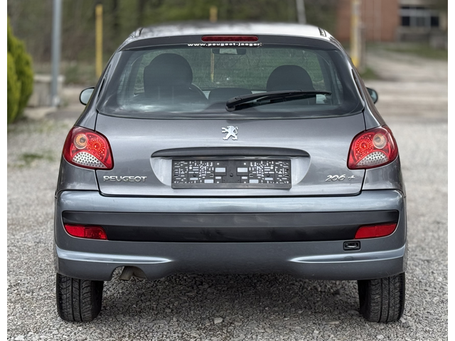 + 1.4i 75к.с *Климатик* - автомобили, коли, обяви за нови и употребявани 4