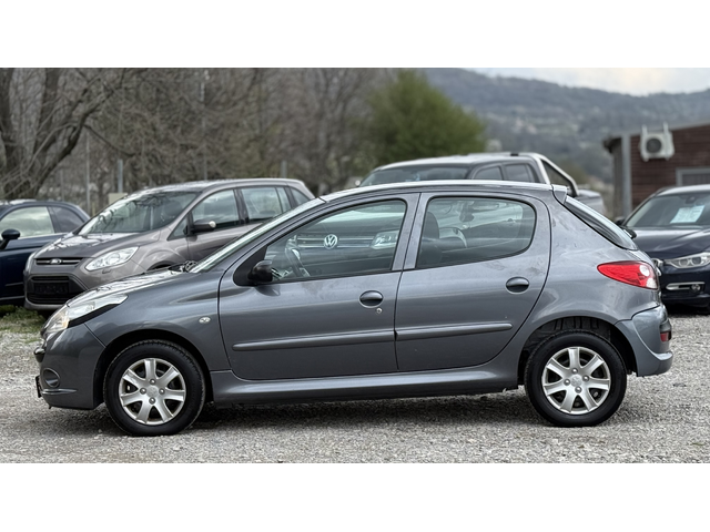 + 1.4i 75к.с *Климатик* - автомобили, коли, обяви за нови и употребявани 6