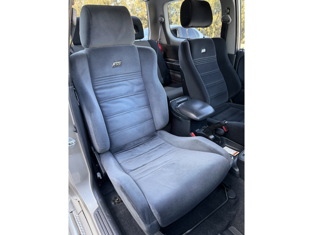 2.0i ФЕЙСЛИФТ УНИКАТ - автомобили, коли, обяви за нови и употребявани 8