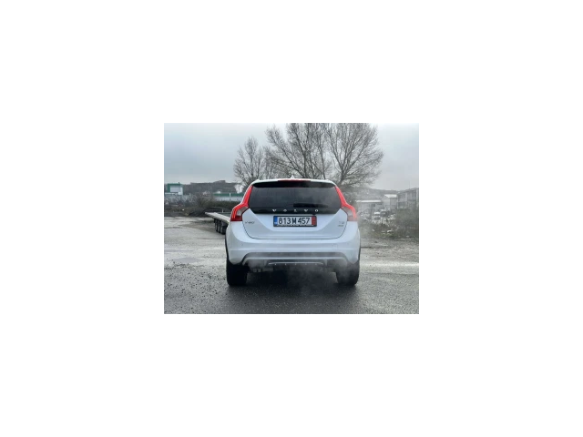 2015 Volvo V60 Cross Country - автомобили, коли, обяви за нови и употребявани 4