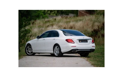 2017-mercedes-benz-e-300-4matic - 4