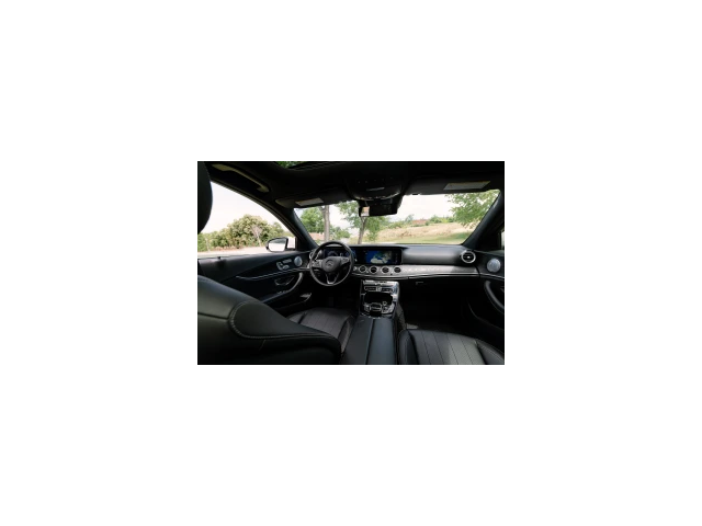 2017 Mercedes-Benz E 300 4MATIC - автомобили, коли, обяви за нови и употребявани 5
