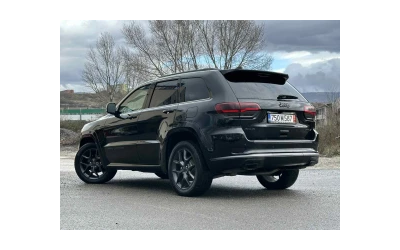 2019-jeep-grand-cherokee-limited - 3