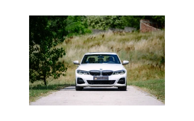 2021-bmw-330-xdrive-330e - 2