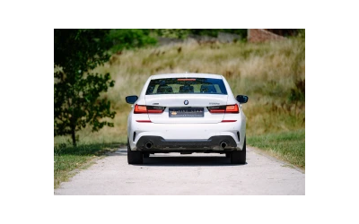 2021-bmw-330-xdrive-330e - 4