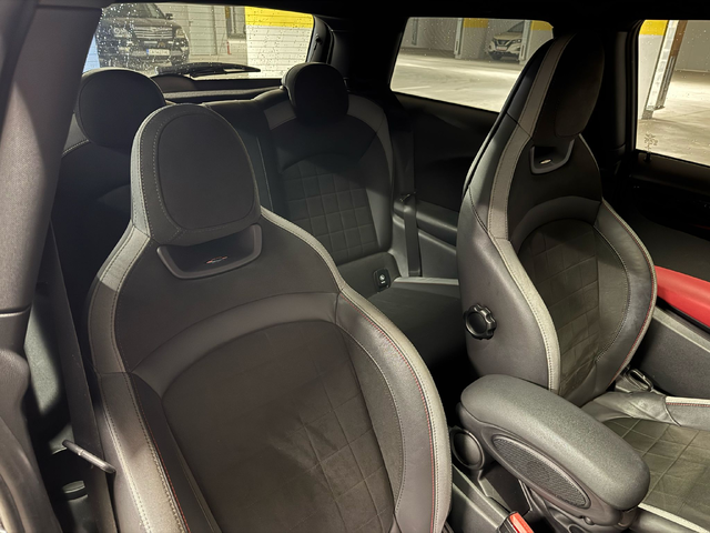 2022 MINI John Cooper Works Automatic | Only 12, 000 km - автомобили, коли, обяви за нови и употребявани 2