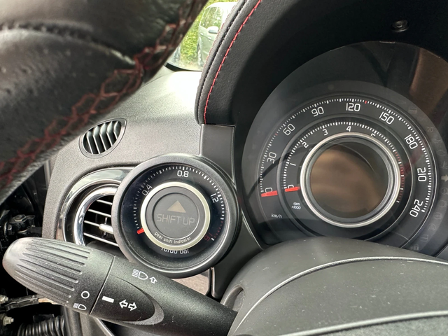 Abarth 595 1.4T * * ABARTH* * КОЖА * * FULL * * ТОП* * - автомобили, коли, обяви за нови и употребявани 13