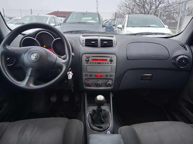 Alfa Romeo 147 Внос Италия - автомобили, коли, обяви за нови и употребявани 10