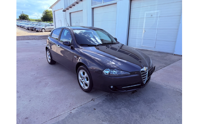 Alfa Romeo 147 1.6i 16V* GPL-Metano* UNIKAT* - автомобили, коли, обяви за нови и употребявани 11