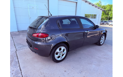 Alfa Romeo 147 1.6i 16V* GPL-Metano* UNIKAT* - автомобили, коли, обяви за нови и употребявани 13
