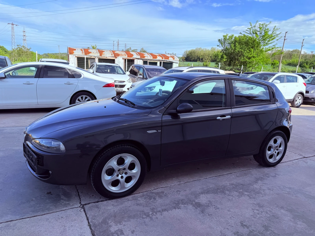 Alfa Romeo 147 1.6i 16V* GPL-Metano* UNIKAT* - автомобили, коли, обяви за нови и употребявани 2