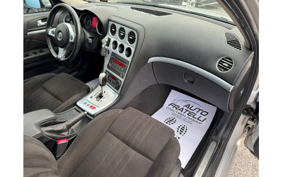 Alfa Romeo 159 1.9 JTDM - автомобили, коли, обяви за нови и употребявани 9