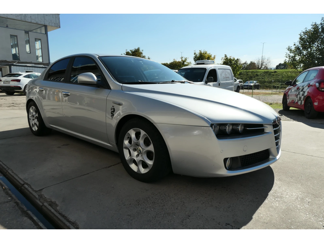 Alfa Romeo 159 2.2JTS 185кс 6ск НАВИГАЦИЯ BLUETOOTH - автомобили, коли, обяви за нови и употребявани 4