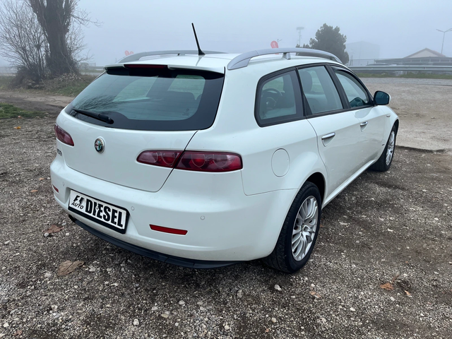 Alfa Romeo 159 sportwagon 1.9jtd-120-FEIS-ITALIA - автомобили, коли, обяви за нови и употребявани 8