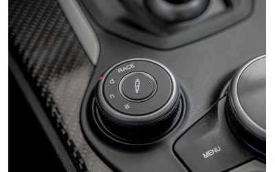Alfa Romeo 2.9 BiTurbo Q4/AWD/Carbon/Harman Kardon/Камера - автомобили, коли, обяви за нови и употребявани 10