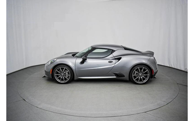 alfa-romeo-4c-1-7-240-ks - 5