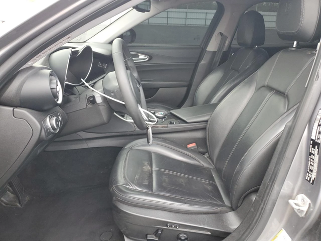 Alfa Romeo Giulia DISTRONIC* КОЖА* ПОДГРЕВ* - автомобили, коли, обяви за нови и употребявани 6