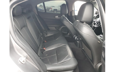 Alfa Romeo Giulia DISTRONIC* КОЖА* ПОДГРЕВ* - автомобили, коли, обяви за нови и употребявани 9