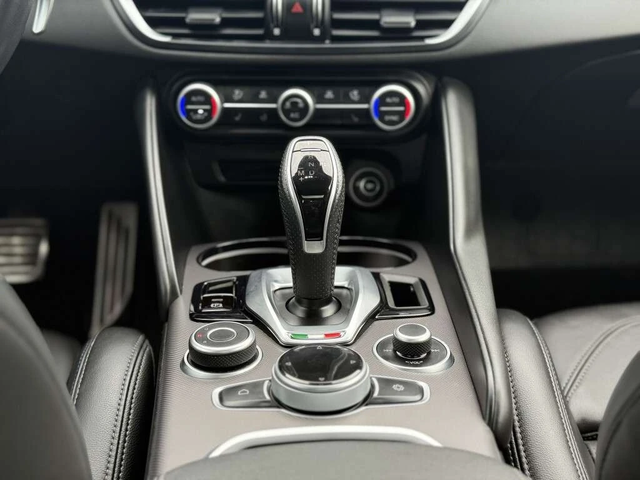 Alfa Romeo Giulia * CARFAX * ЦЕНА ДО БГ - автомобили, коли, обяви за нови и употребявани 11