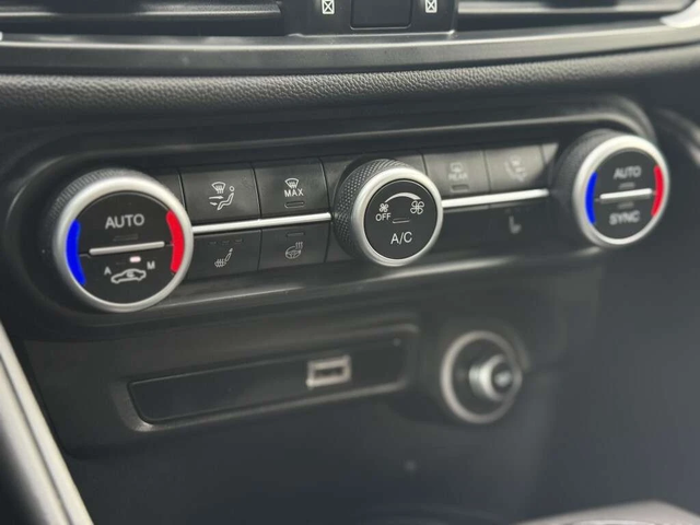 Alfa Romeo Giulia * CARFAX * ЦЕНА ДО БГ - автомобили, коли, обяви за нови и употребявани 12