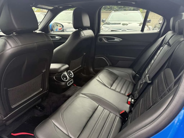 Alfa Romeo Giulia * CARFAX * ЦЕНА ДО БГ - автомобили, коли, обяви за нови и употребявани 15