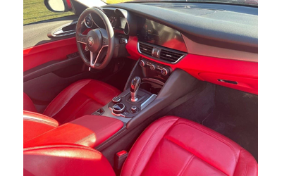 Alfa Romeo Giulia * CARFAX * ЦЕНА ДО БГ - автомобили, коли, обяви за нови и употребявани 10