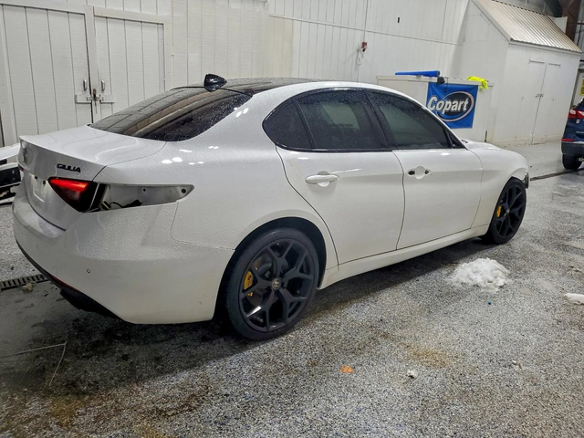 Alfa Romeo Giulia 2020 ALFA ROMEO GIULIA TI - автомобили, коли, обяви за нови и употребявани 3