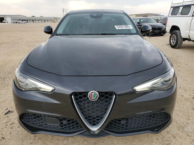 Alfa Romeo Giulia 2018 ALFA ROMEO GIULIA TI Q4 - автомобили, коли, обяви за нови и употребявани 1
