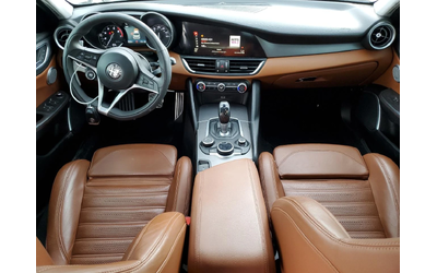 Alfa Romeo Giulia 2018 ALFA ROMEO GIULIA TI Q4 - автомобили, коли, обяви за нови и употребявани 8