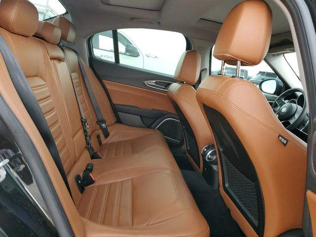 Alfa Romeo Giulia 2018 ALFA ROMEO GIULIA TI Q4 - автомобили, коли, обяви за нови и употребявани 9