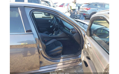 Alfa Romeo Giulia 2017 ALFA ROMEO GIULIA QUADRIFOGLIO RWD - автомобили, коли, обяви за нови и употребявани 9