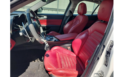 Alfa Romeo Giulia 2017 ALFA ROMEO GIULIA TI - автомобили, коли, обяви за нови и употребявани 6