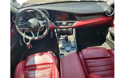 Alfa Romeo Giulia 2017 ALFA ROMEO GIULIA TI - автомобили, коли, обяви за нови и употребявани 8