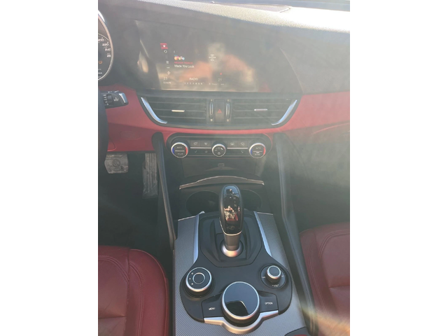 Alfa Romeo Giulia TI С РЕГИСТРАЦИЯ & АВТО КРЕДИТ - автомобили, коли, обяви за нови и употребявани 11