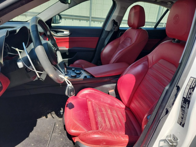 Alfa Romeo Giulia 2.0* TI* РЕАЛНИ КМ* ПЕРФЕКТНА - автомобили, коли, обяви за нови и употребявани 7