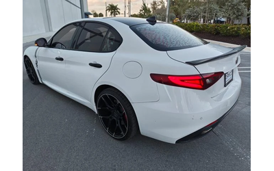 Alfa Romeo Giulia 2017* BSW AS Performance* CARFAX* КРАЙНА ЦЕНА - автомобили, коли, обяви за нови и употребявани 6