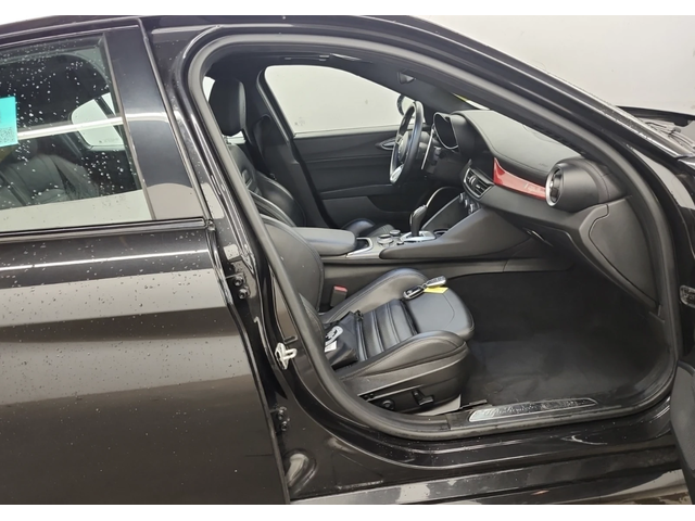 Alfa Romeo Giulia VELOCE* CARFAX* - автомобили, коли, обяви за нови и употребявани 13