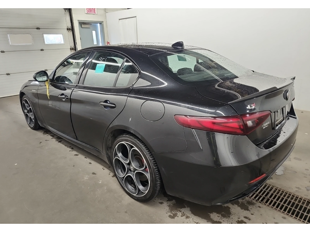 Alfa Romeo Giulia VELOCE* CARFAX* - автомобили, коли, обяви за нови и употребявани 3