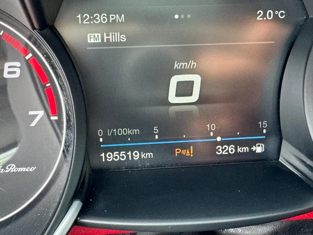 Alfa Romeo Giulia Ti Sport Q4* HARMAN KARDON* KEYLESS* ПОДГРЕВ* - автомобили, коли, обяви за нови и употребявани 11