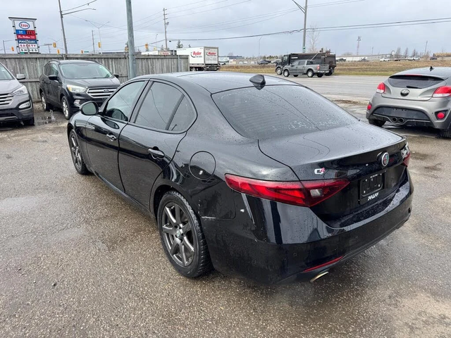 Alfa Romeo Giulia Ti Sport Q4* HARMAN KARDON* KEYLESS* ПОДГРЕВ* - автомобили, коли, обяви за нови и употребявани 6