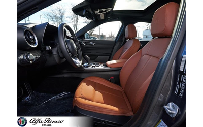 Alfa Romeo Giulia АвтоКредит* (ЦЕНА ДО БГ) - автомобили, коли, обяви за нови и употребявани 13