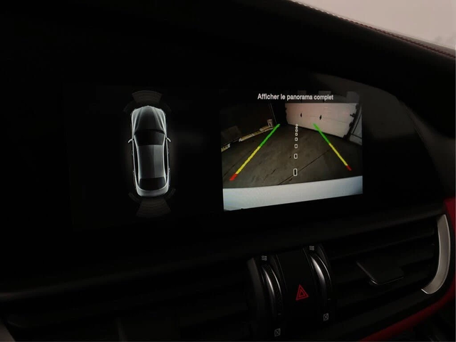 Alfa Romeo Giulia АвтоКредит* (ЦЕНА ДО БГ) - автомобили, коли, обяви за нови и употребявани 12