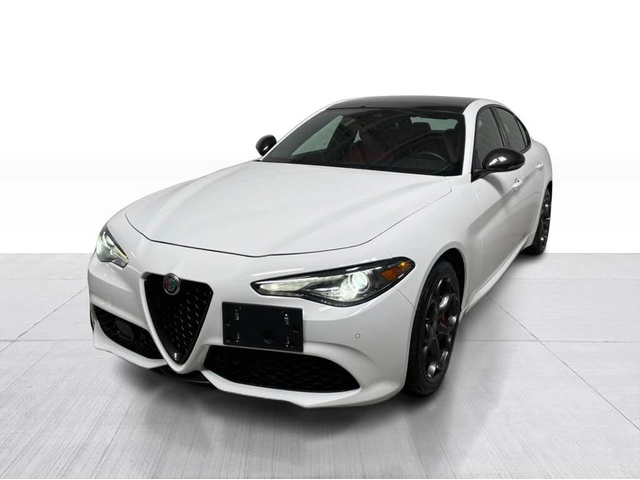 Alfa Romeo Giulia АвтоКредит* (ЦЕНА ДО БГ) - автомобили, коли, обяви за нови и употребявани 1