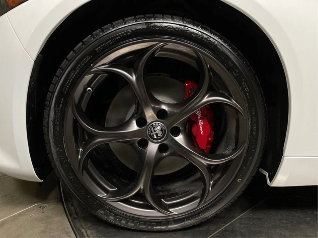 Alfa Romeo Giulia АвтоКредит* (ЦЕНА ДО БГ) - автомобили, коли, обяви за нови и употребявани 4